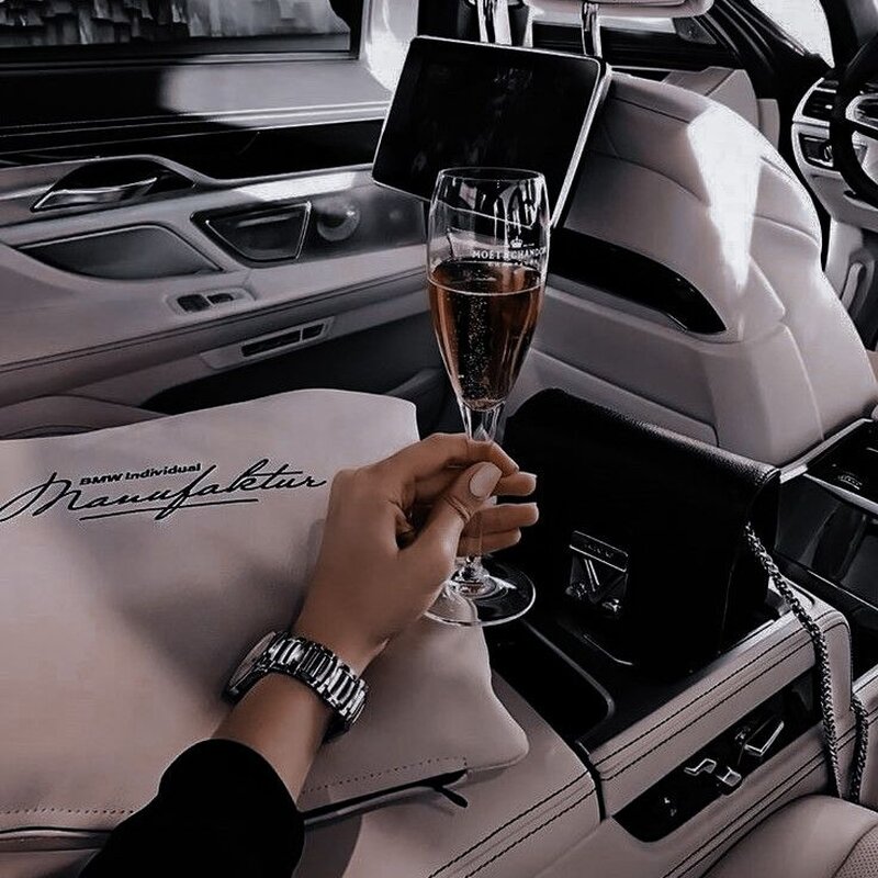 Olanda, Escort Girls,